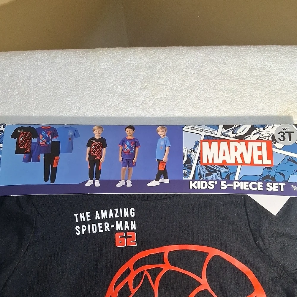 Marvel Spider-Man Kids Costume Set - Black, Red, and Blue - Picture 2 of 8